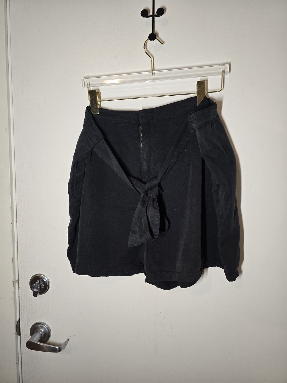 Vero Moda Black Tie-Waist Skort